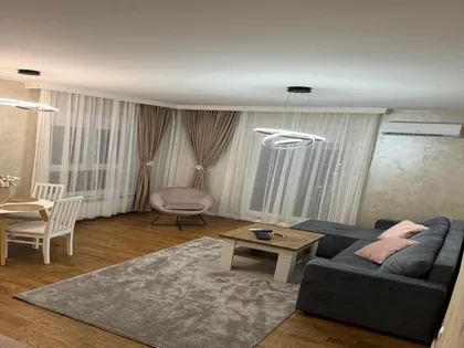 Milovana Gušića 97A | 4zida.rs