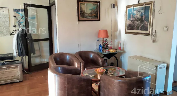 3-etažna kuća | 4zida