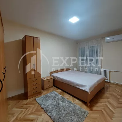 Cara Dušana | 4zida.rs