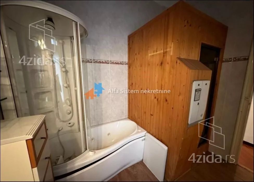Kancelarija | 4zida