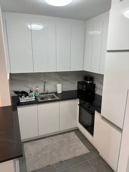 Poručnika Božidara 17 | 4zida.rs