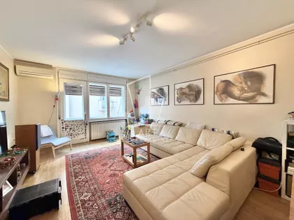 Hadži-Đerina | 4zida.rs