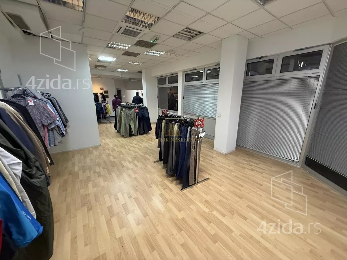 Poslovni prostor | 4zida