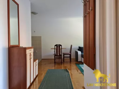 DOŽA ĐERĐA | 4zida.rs