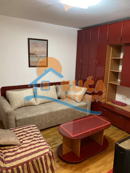 Trg učitelja Tase | 4zida.rs