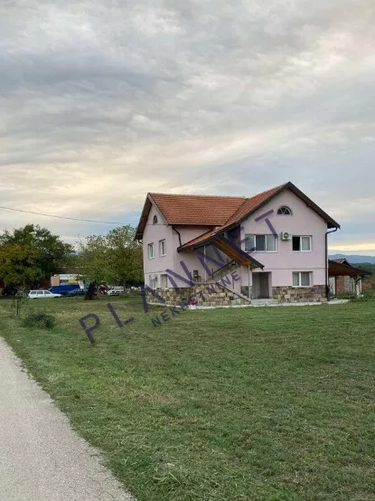 Gradske lokacije | 4zida.rs