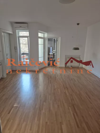 Cara Dusana | 4zida.rs