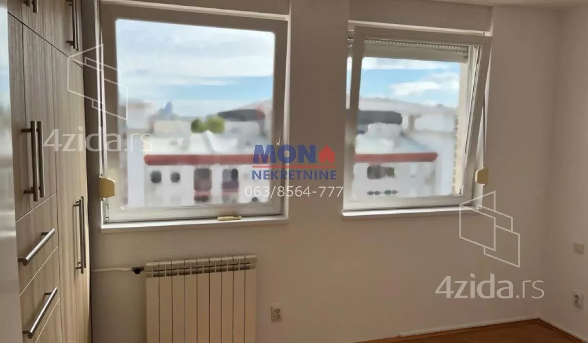 Šestosoban stan | 4zida