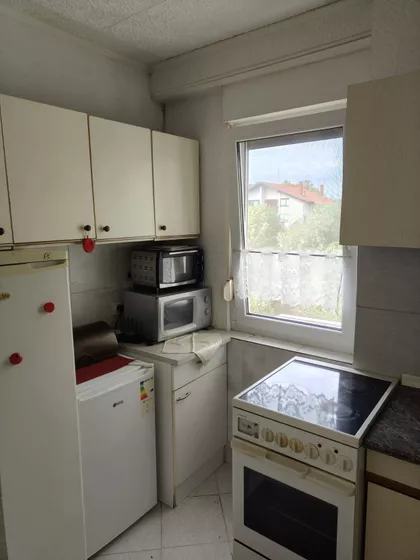Junaka Milana Tepića 9 | 4zida.rs