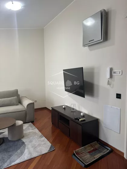 Jovana Ćirilova | 4zida.rs