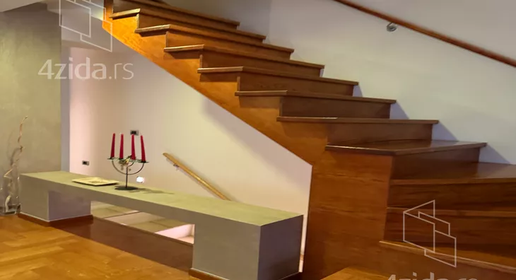 4-etažna kuća | 4zida