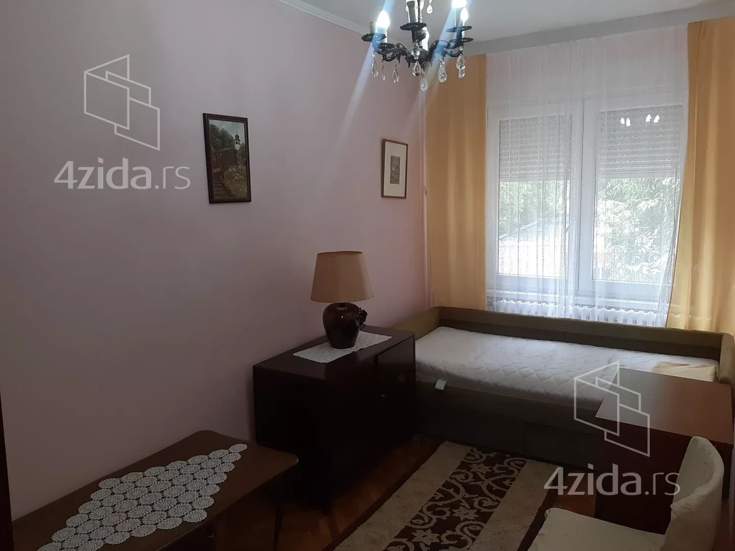 Jednoiposoban stan | 4zida