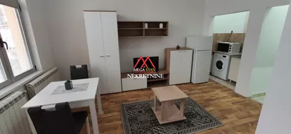Petra Drapšina | 4zida.rs