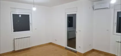 Ugrinovački Put | 4zida.rs