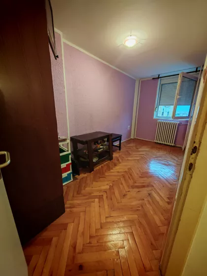 Bulevar Nemanjića 75 | 4zida.rs