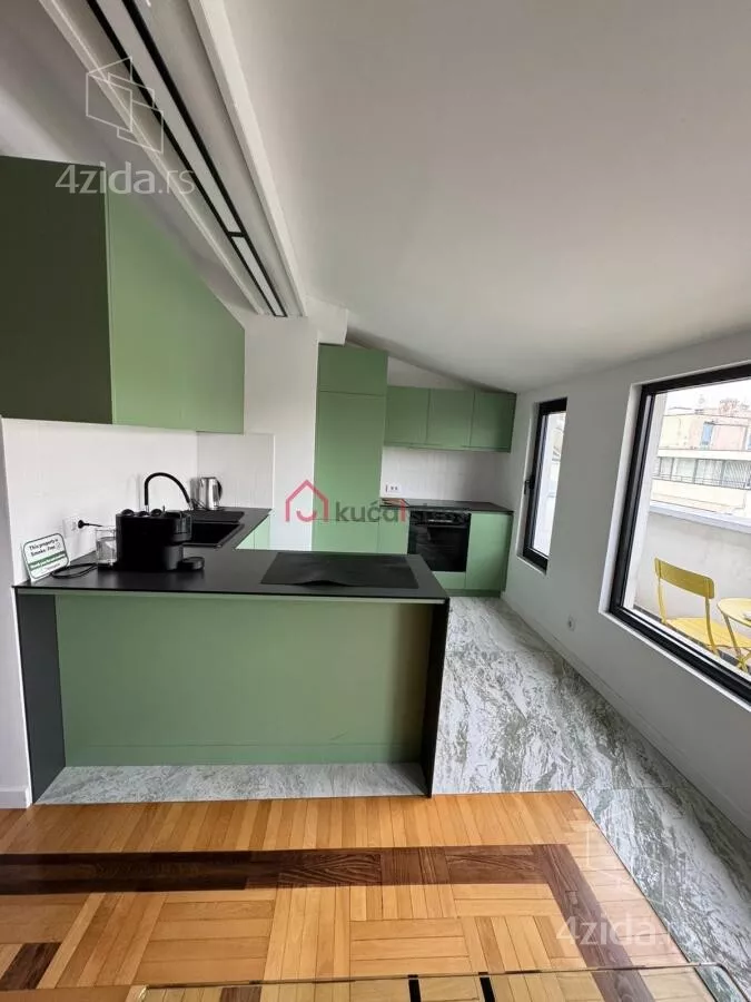 Petosoban stan | 4zida