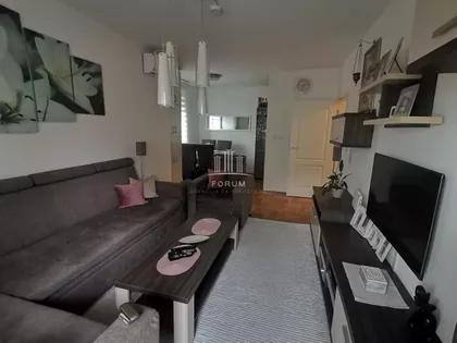 Banatić | 4zida.rs
