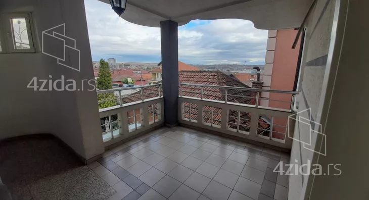 4-etažna kuća | 4zida