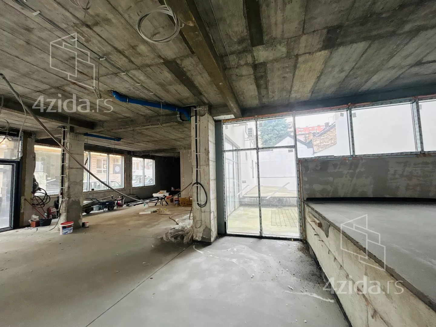 Poslovni prostor | 4zida