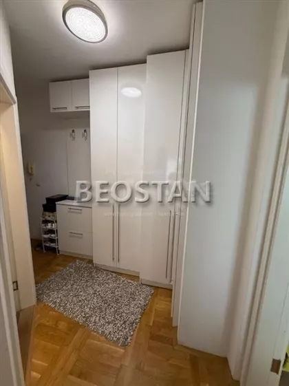 Stevana Karamate | 4zida.rs