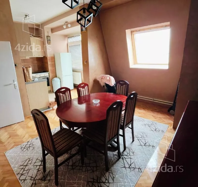 Četvorosoban stan | 4zida