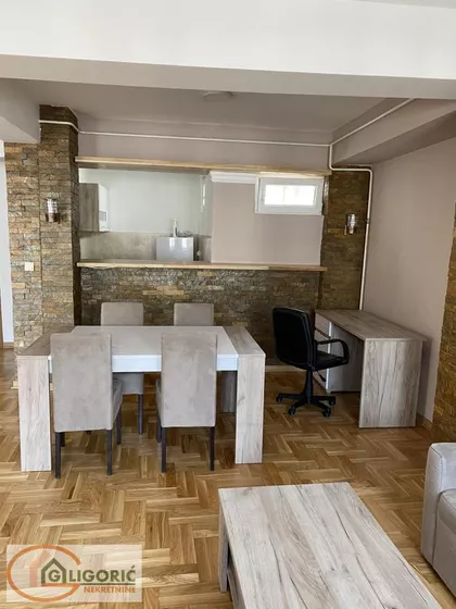 Crveni Krst Vračar | 4zida.rs