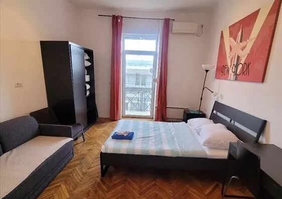 Četvoroiposoban stan | 4zida