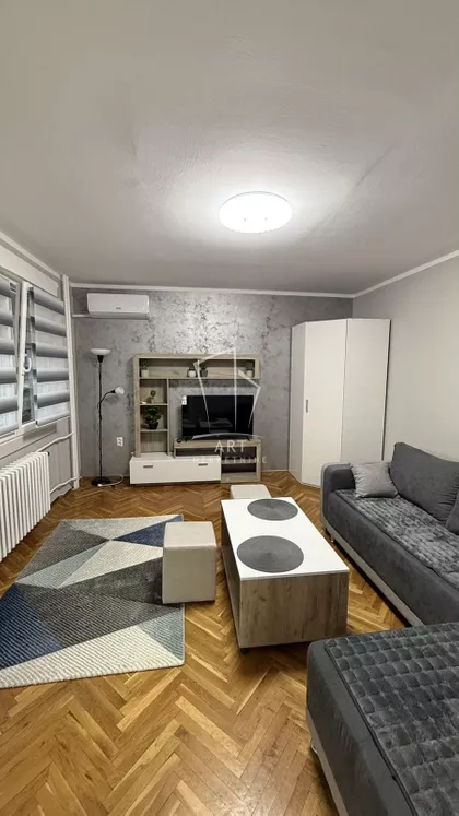 Stevana Opačića | 4zida.rs