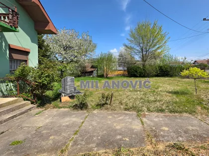 Okolne lokacije | 4zida.rs