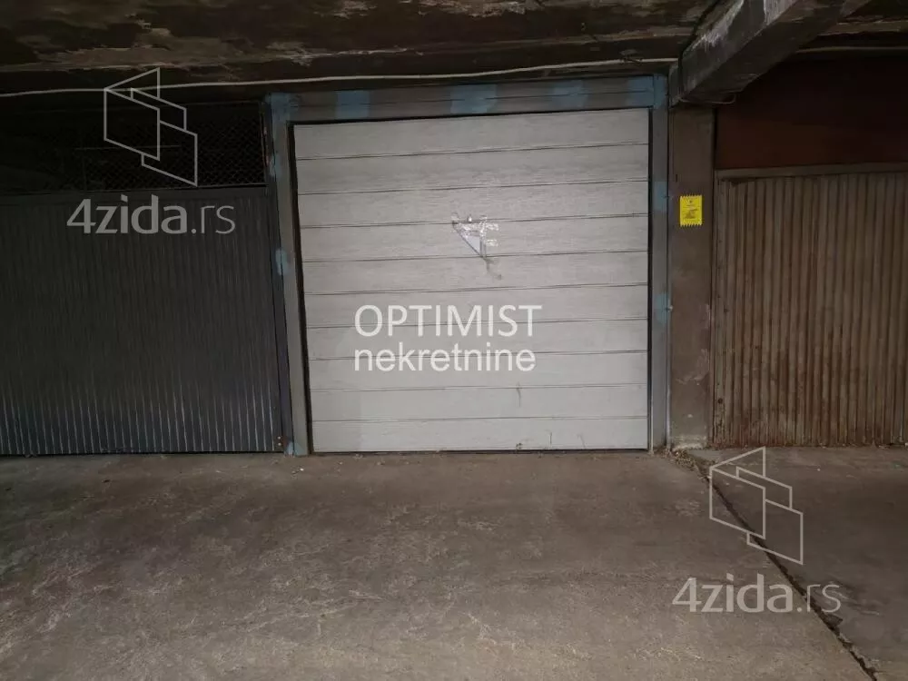 Garaža | 4zida