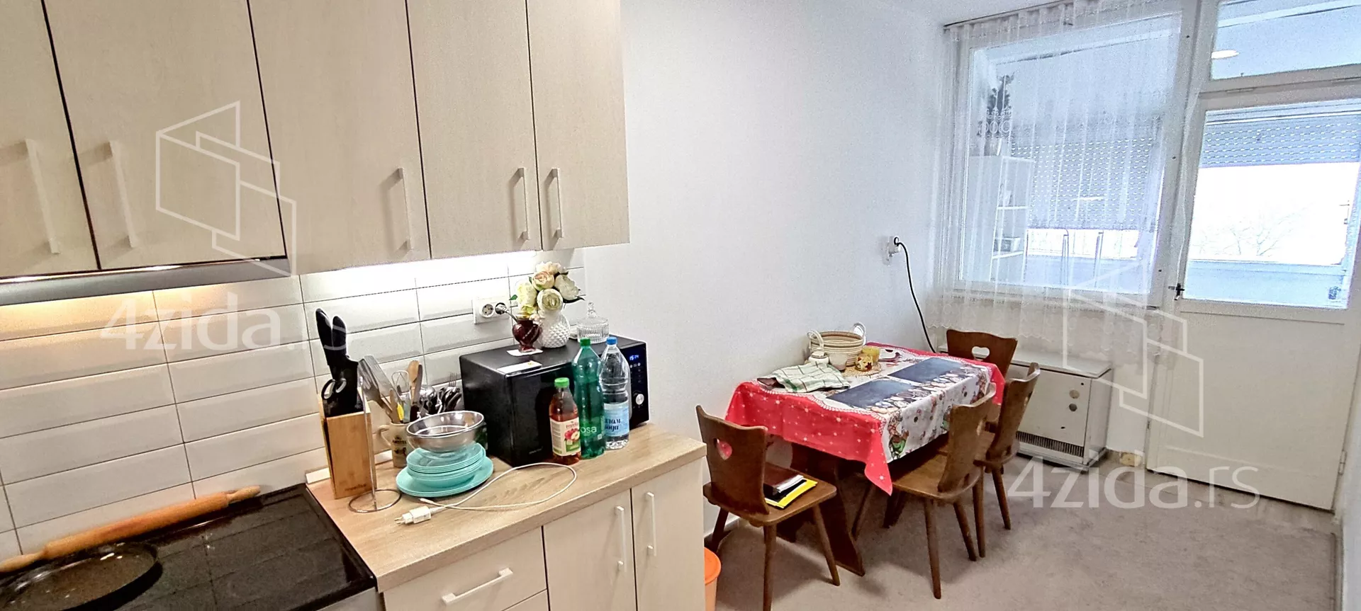 Jednoiposoban stan | 4zida