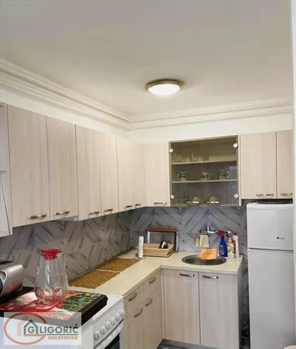 Đuje i Dragoljuba | 4zida.rs