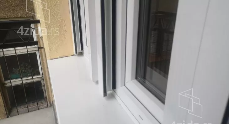 Petosoban stan | 4zida