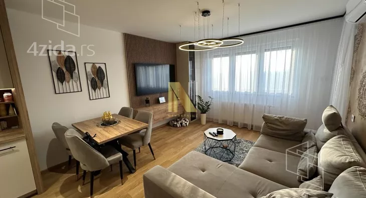 Četvorosoban stan | 4zida