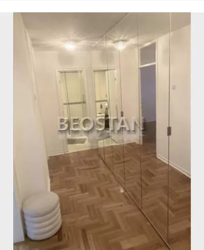 Bulevar Arsenija Carnojevica | 4zida.rs