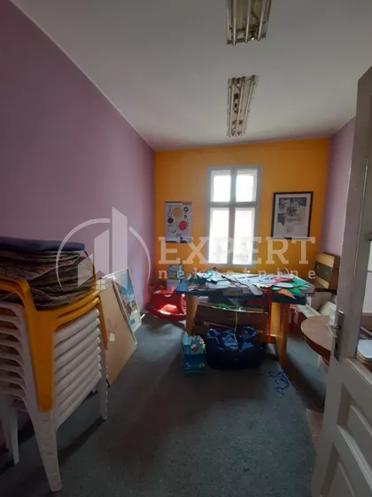 Prvomajska | 4zida.rs