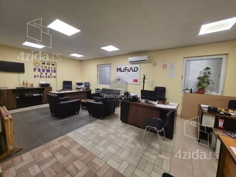 Lokal | 4zida