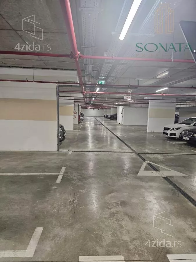 Garaža/Parking | 4zida