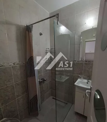 Janka Čmelika | 4zida.rs