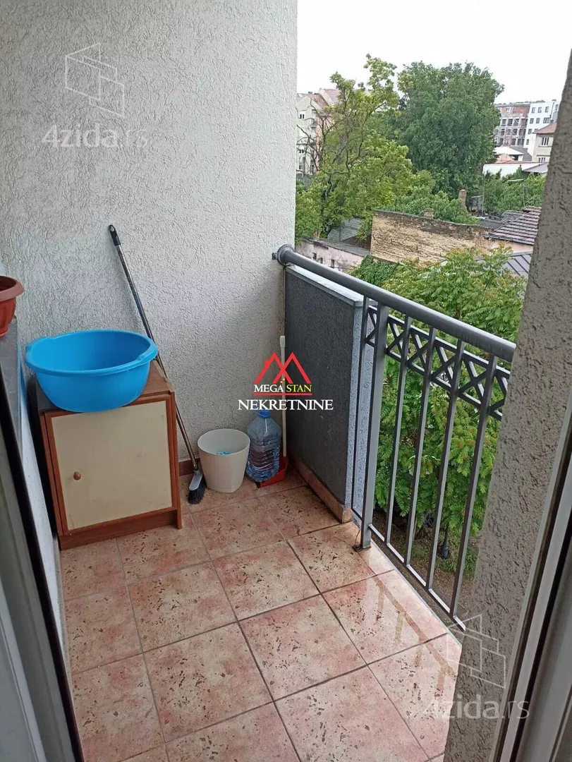 Garsonjera | 4zida
