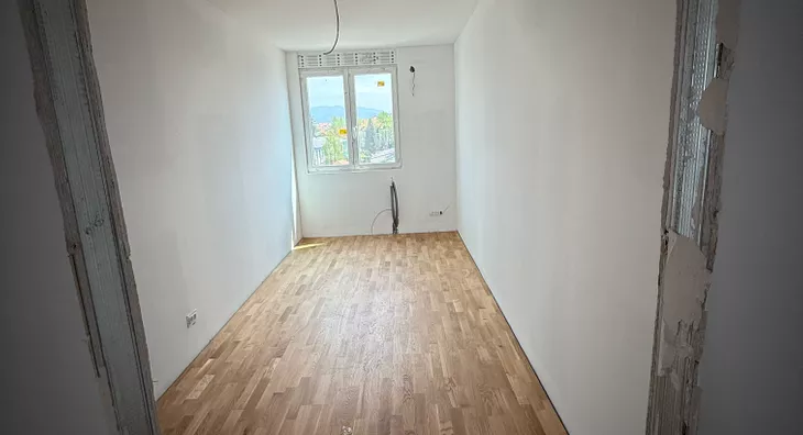 Šestosoban stan | 4zida