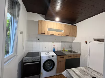 Almaška 15 | 4zida.rs