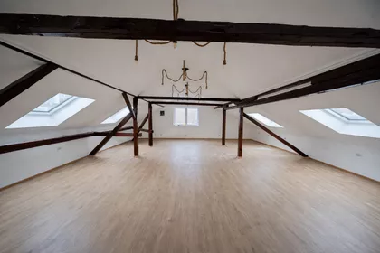 Trg 1.Maja 4 | 4zida.rs