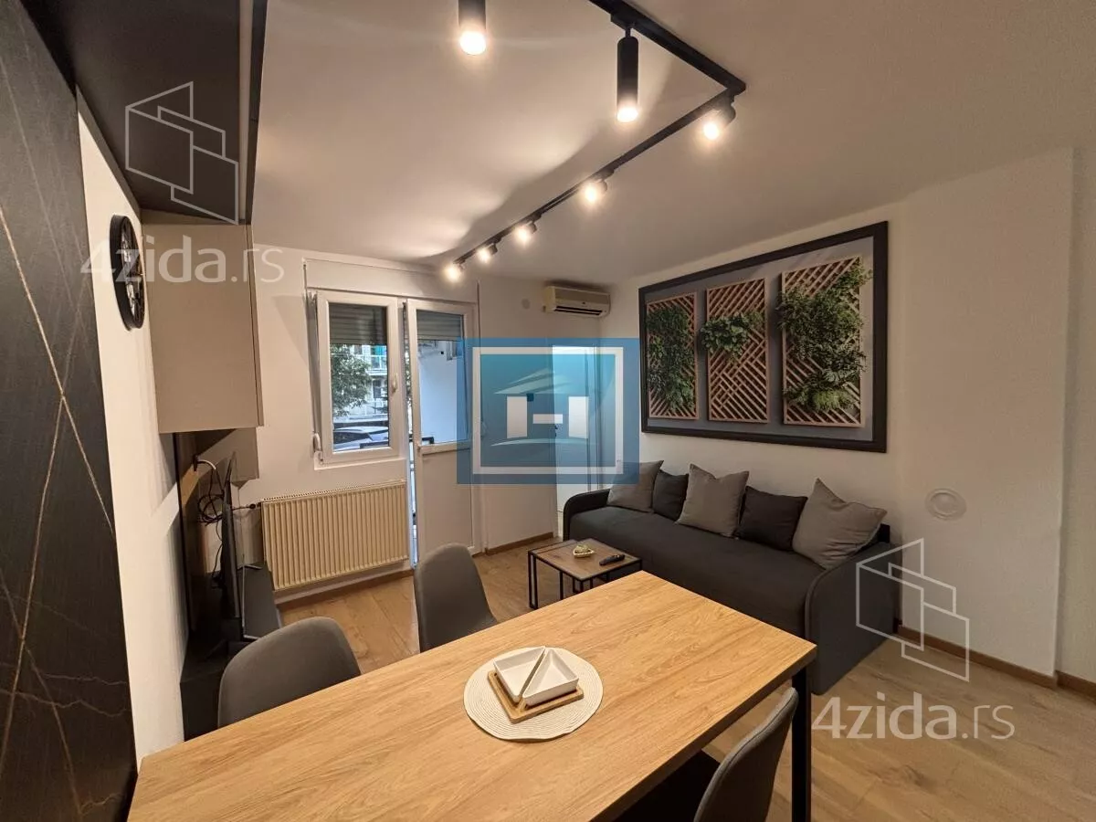 Garsonjera | 4zida