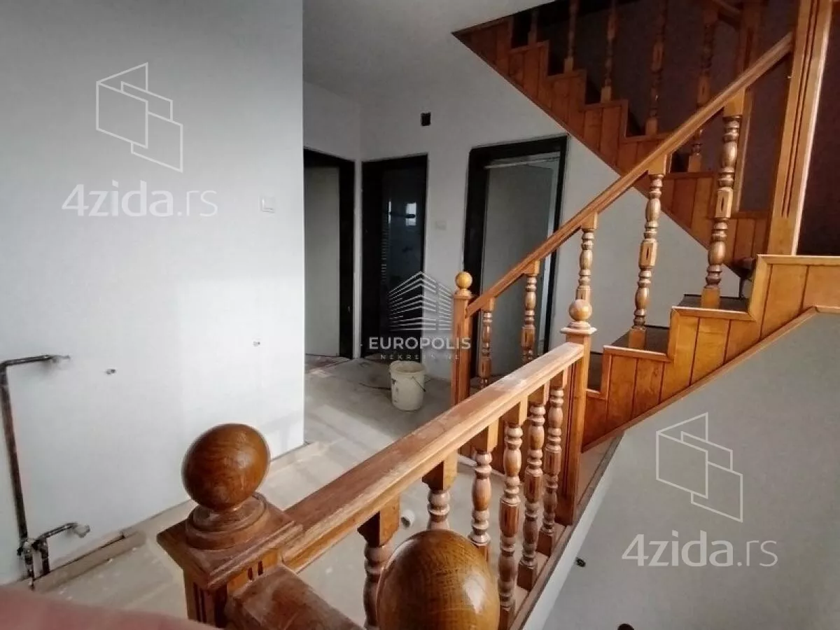 Kuća | 4zida