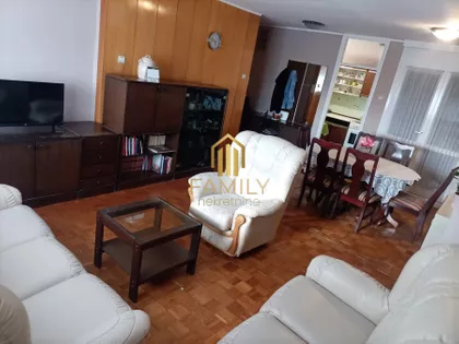 Bulevar Cara Lazara | 4zida.rs