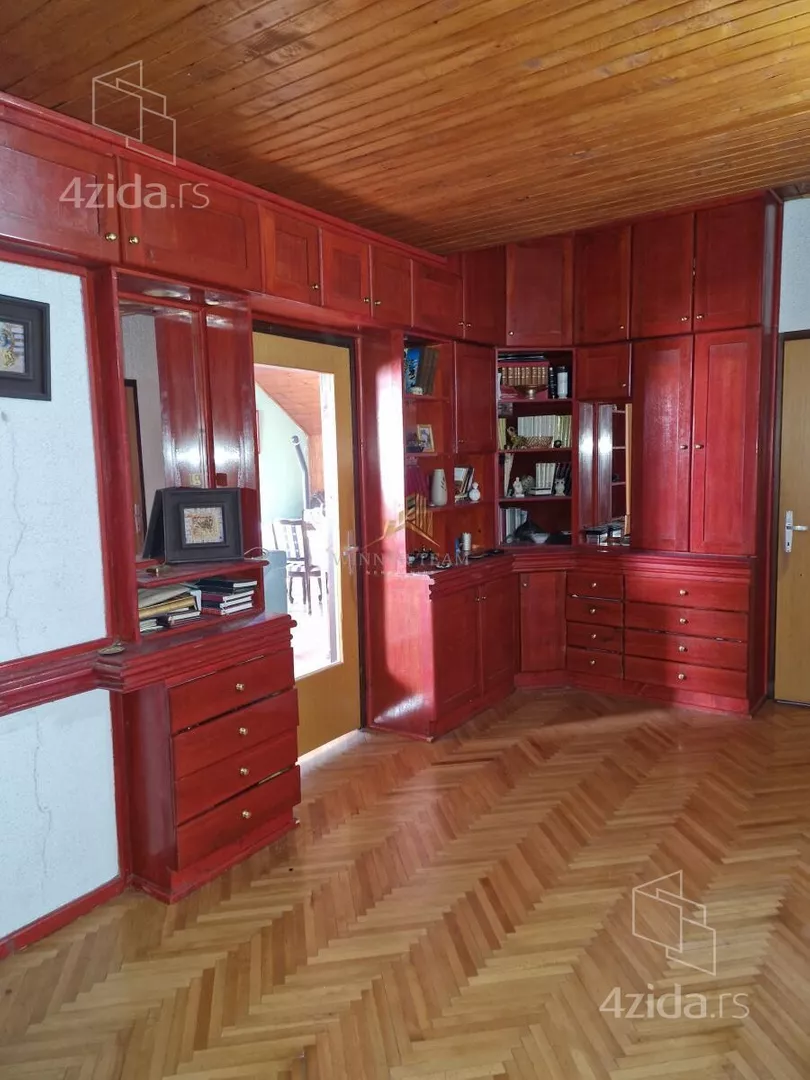 Kuća | 4zida