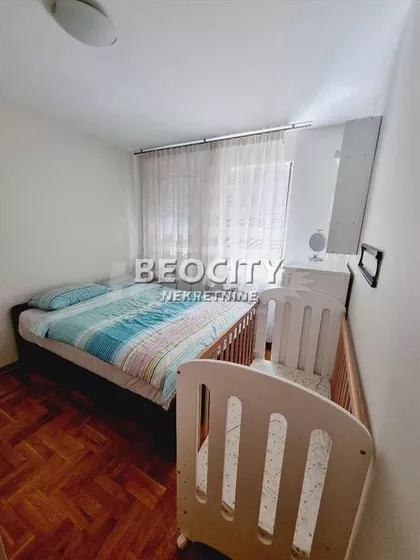 Gramšijeva | 4zida.rs