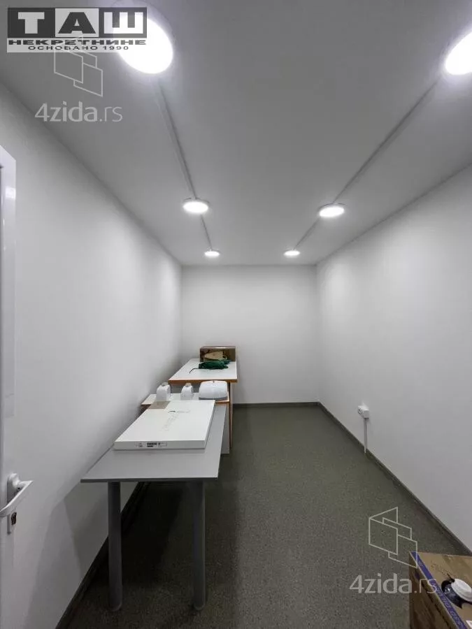 Lokal | 4zida