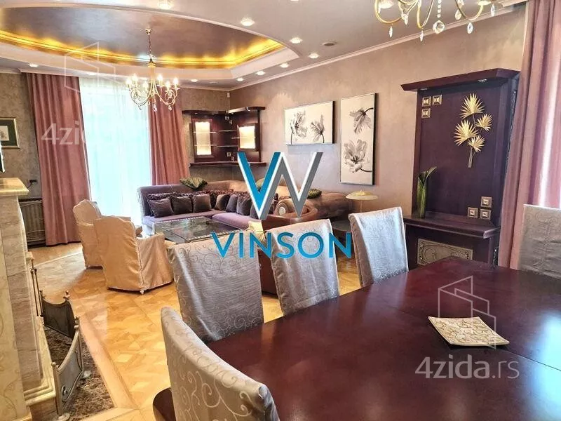 Šestoiposoban stan | 4zida